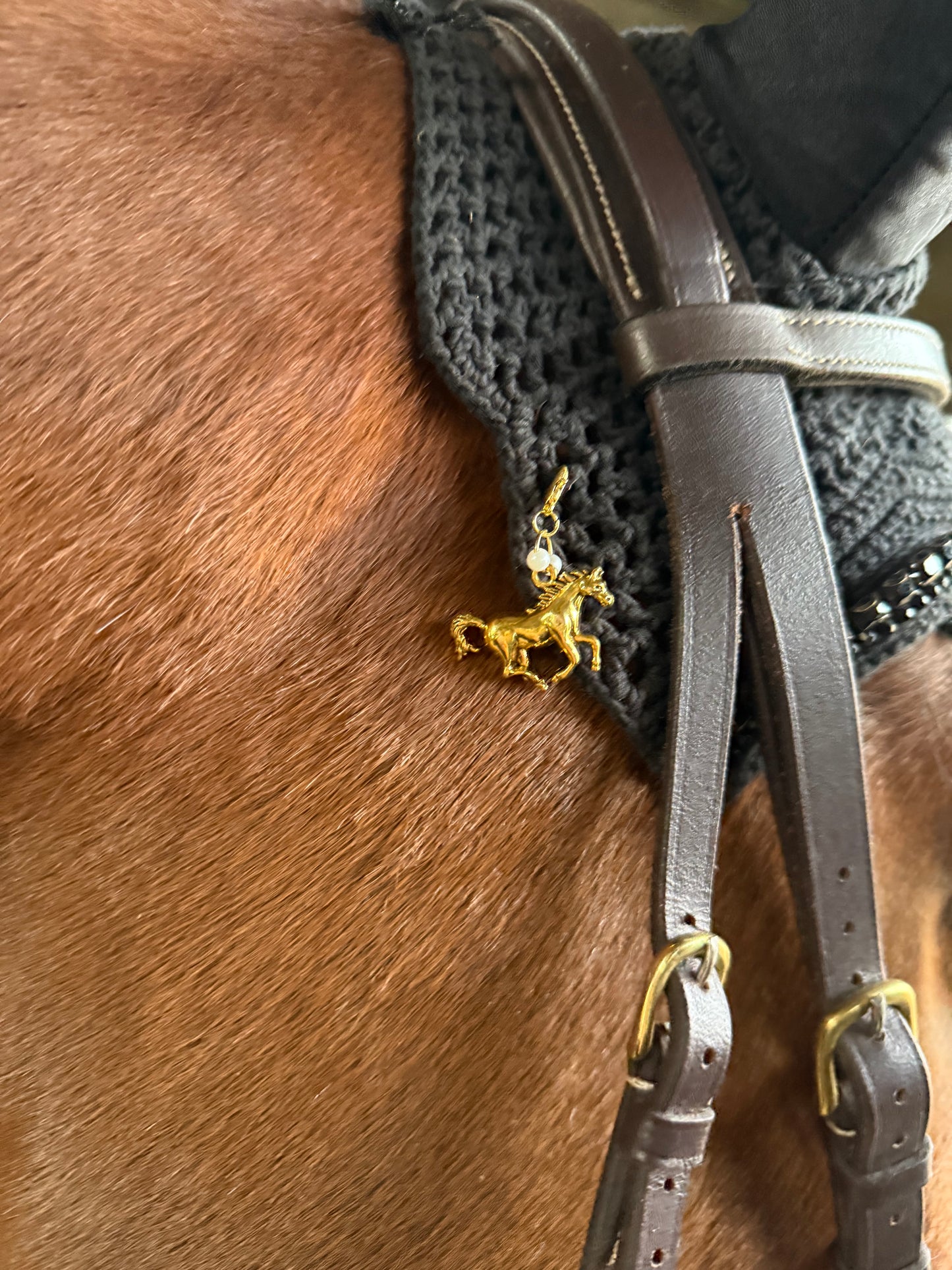 Horse Charm With Pearls