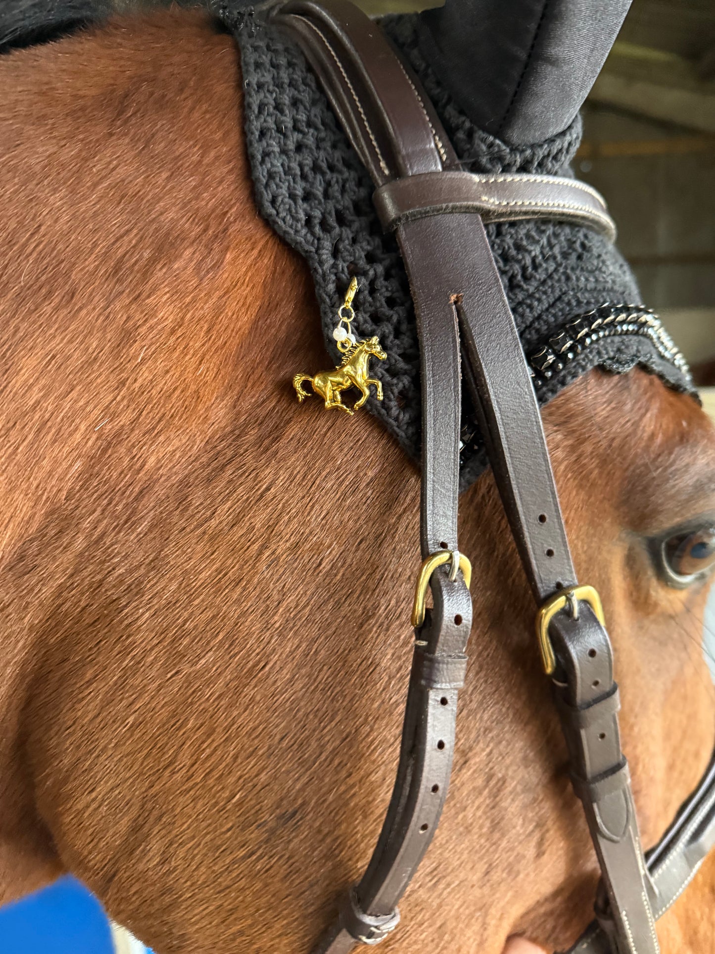 Horse Charm With Pearls
